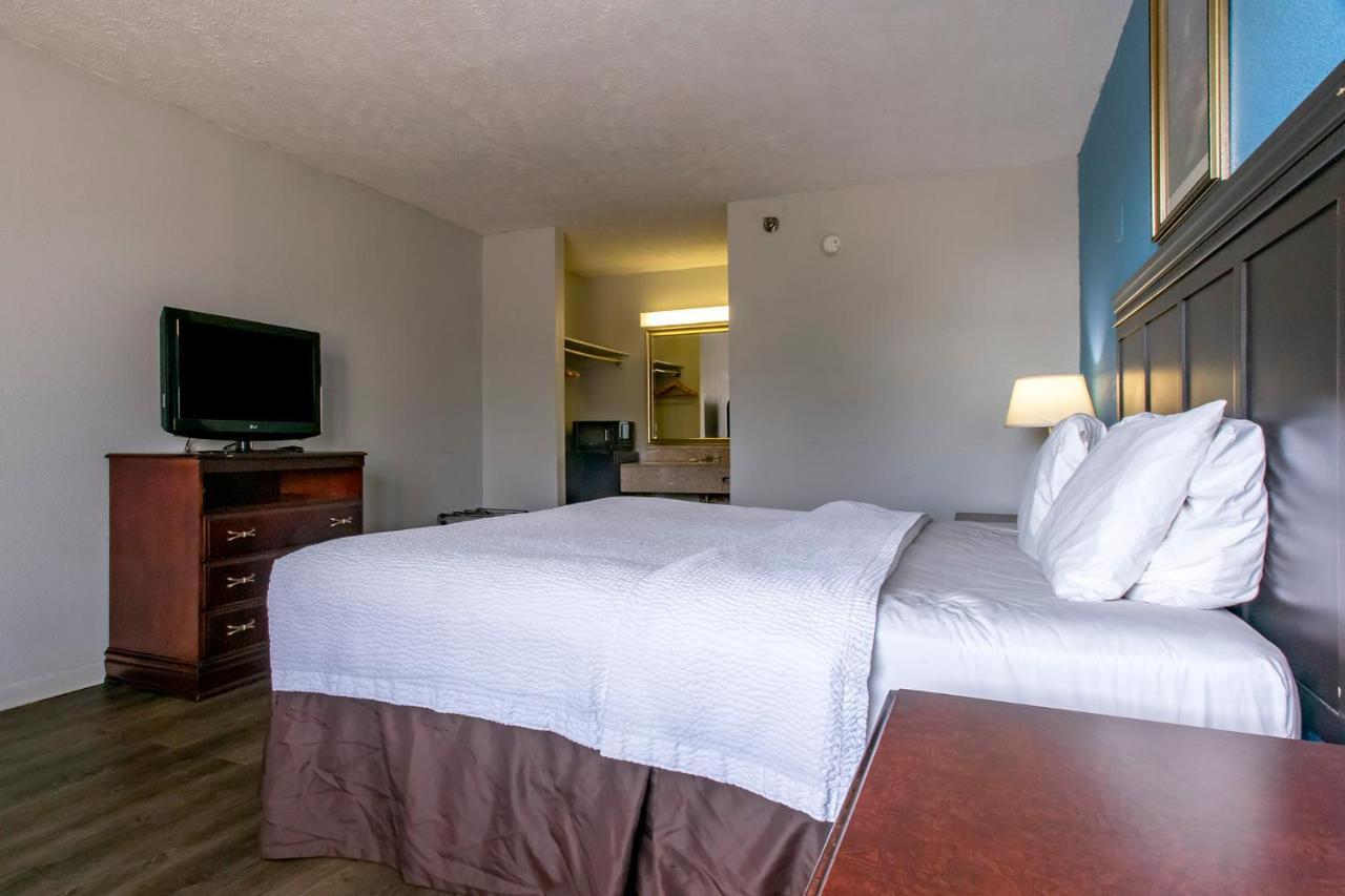 Oak Tree Inn Macon Εξωτερικό φωτογραφία
